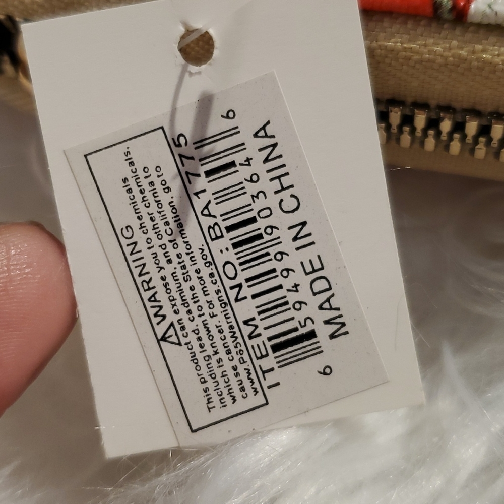 ❤️❤️ Floral Wallet NWT. Faux Leather - Picture 11 of 12
